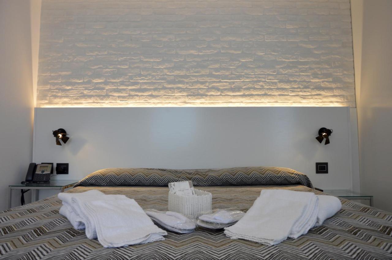 Relais Piazza Del Plebiscito B&B Nápoles Habitación foto